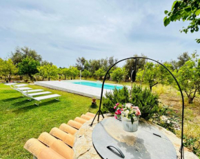 Villa Horus near the sandy beach with pool, parking & wifi